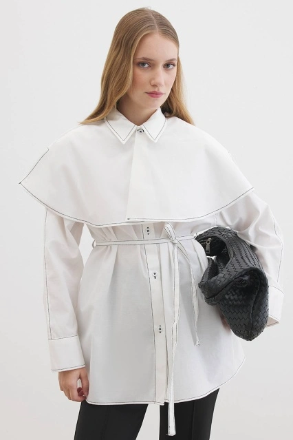 Çıkarılabilir Pelerin Yaka Beyaz Gömlek