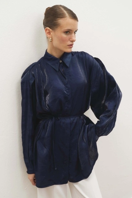 Creon Saten Görünümlü Lacivert Gömlek Creon Saten Görünümlü Lacivert Gömlek