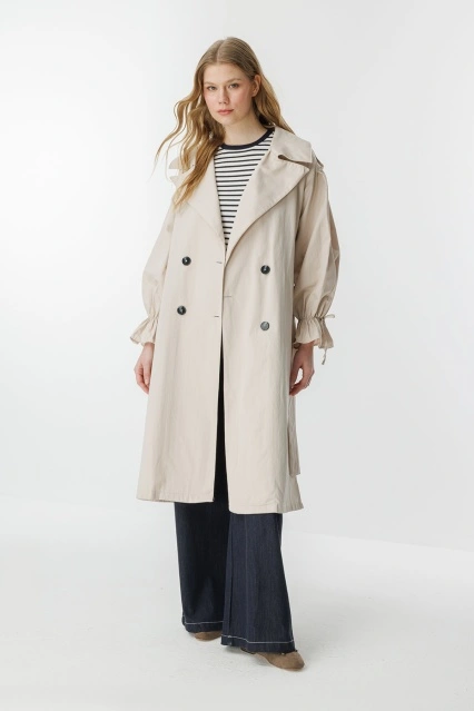 Daisy Kolları Bağlama Detaylı Taş Trençkot