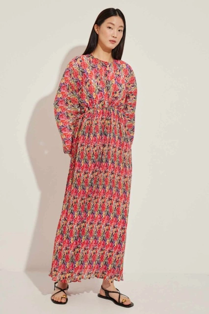 Desenli Piliseli Siyah Elbise