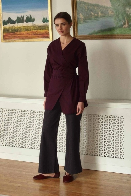 Dora Yandan Bağlama Detaylı Bordo Gömlek Dora Yandan Bağlama Detaylı Bordo Gömlek