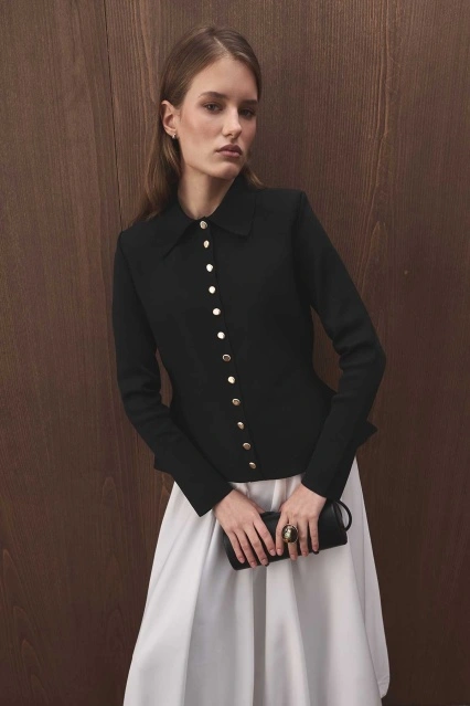Düğme Detaylı Merserize Siyah Hırka