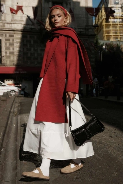 Düz Renk Kırmızı Atkı