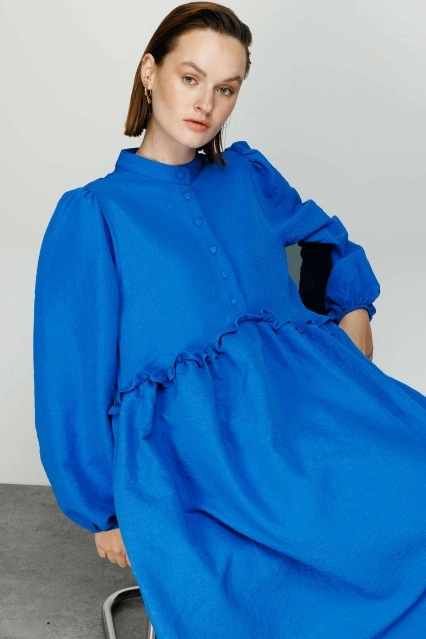 Fırfır Detaylı Yakalı Saks Mavisi Elbise