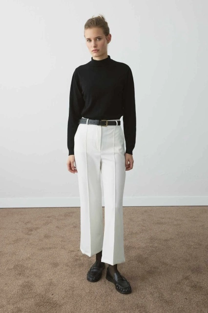 Flare Beyaz Pantolon