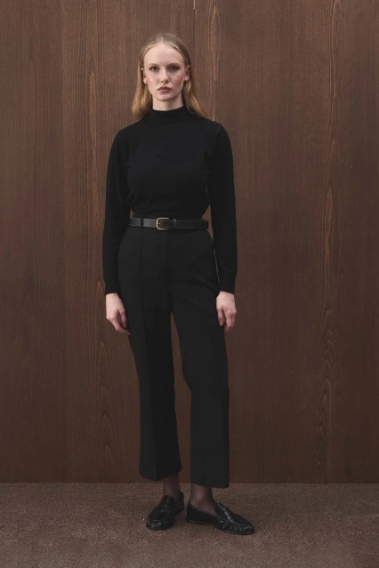 Flare Siyah Pantolon