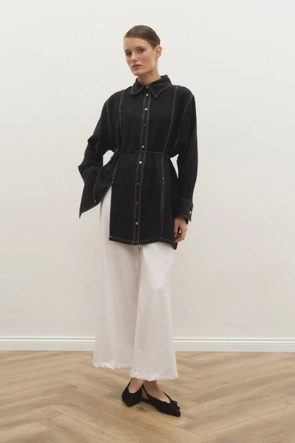 Gardenya Çift Dikiş Detaylı Siyah Gömlek Gardenya Çift Dikiş Detaylı Siyah Gömlek