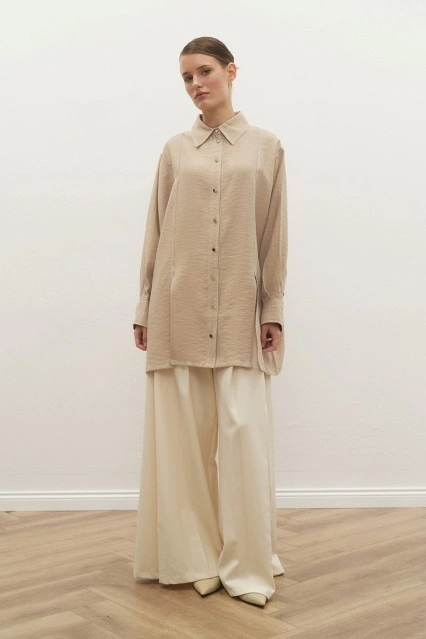 Gardenya Çift Dikiş Detaylı Taş Gömlek Gardenya Çift Dikiş Detaylı Taş Gömlek