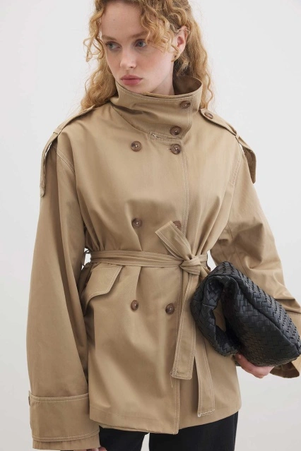 Geniş Yaka Camel Trençkot
