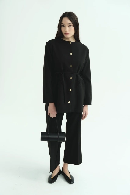 Gold Düğme Detaylı Siyah Pantolon Takım