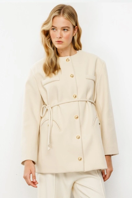 Gold Metal Düğmeli Kaşe Krem Blazer Ceket