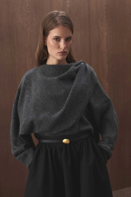 Gold Metal Tokalı Deri Siyah Kemer