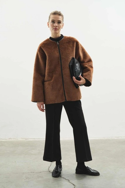 Kontrast Deri Biyeli Pelüş Kahve Mont