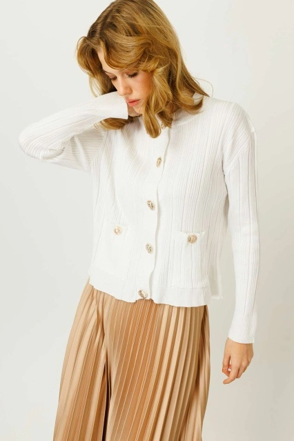 Lady Düğmeli Triko Hırka - Ekru