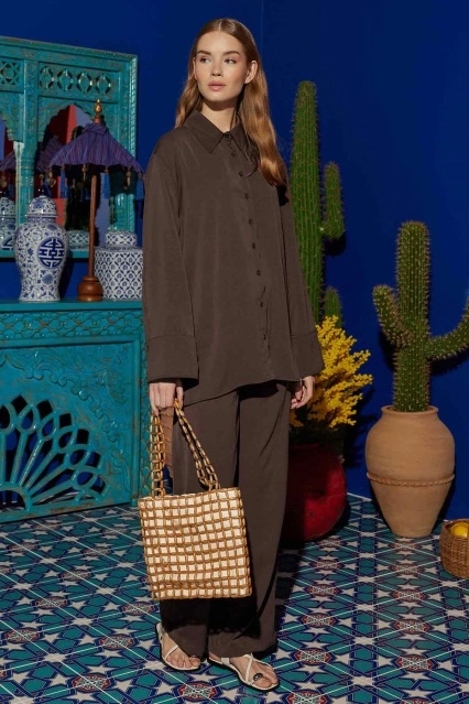 Kraş Dokulu Kahve Pantolon Takım