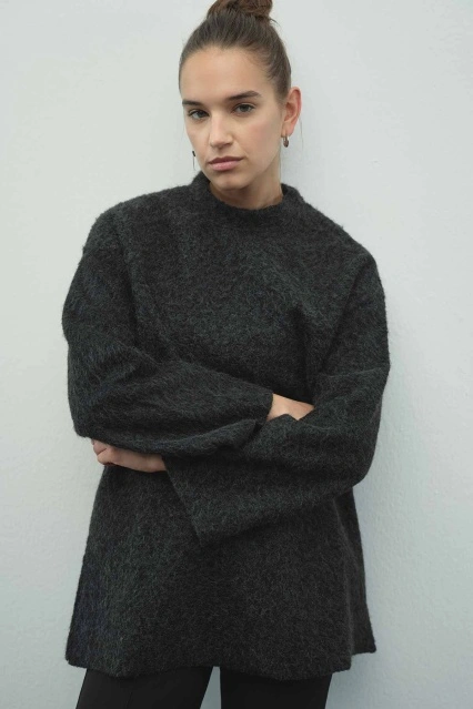 Melanj Dokulu Siyah Kazak