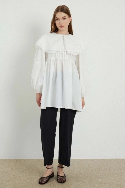 Yakalı Beyaz Poplin Tunik Yakalı Beyaz Poplin Tunik