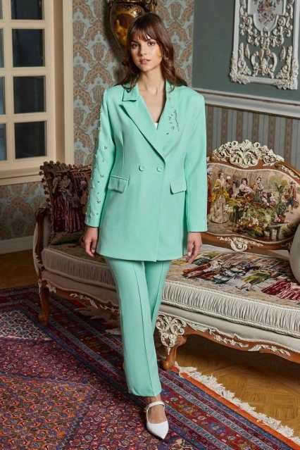 Yaka Ve Kolları Taş İşlemeli Mint Yeşili Blazer Ceket