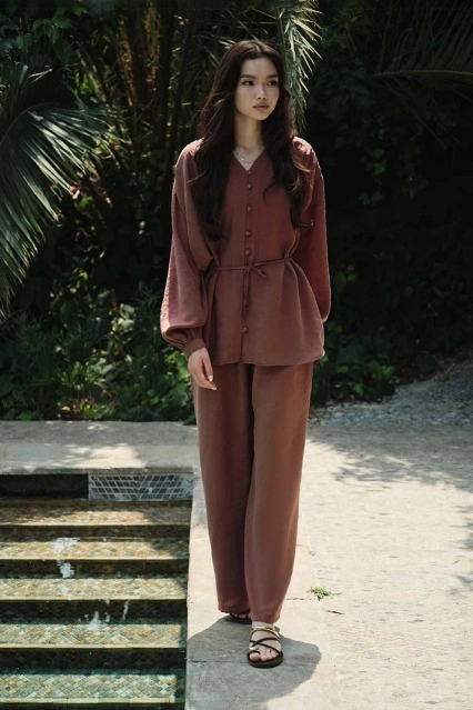 Modal Birit Düğme Detaylı Bakır Pantolon Takım