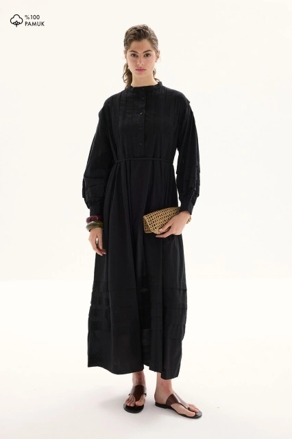 Nervür Vual Uzun Siyah Elbise