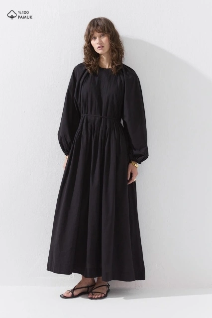 Nervürlü Pamuk Vual Siyah Elbise