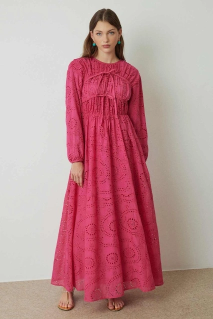 Önden Bağlama Detaylı Fuşya Petit Brode Elbise