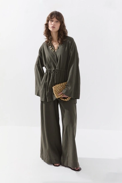 Önden Bağlama Detaylı Haki Kimono Pantolon Takım