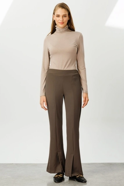 Önden Yırtmaçlı Yüksek Bel Kahve Pantolon