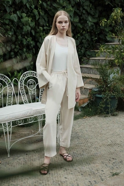 Organik Karışımlı Lastikli Bej Pantolon