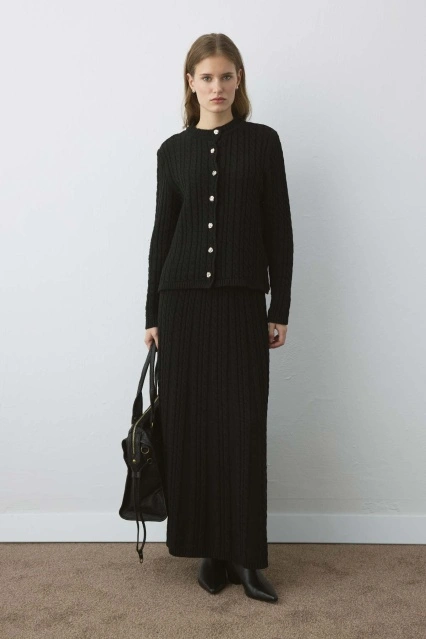 Örgü Dokulu Triko Siyah Etekli Takım