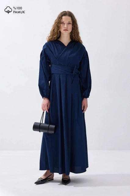 Pamuklu Kruvaze Lacivert Elbise Pamuklu Kruvaze Lacivert Elbise