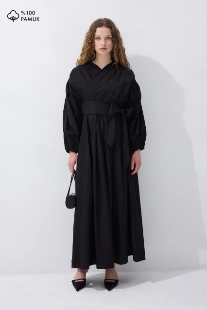 Pamuklu Kruvaze Siyah Elbise Pamuklu Kruvaze Siyah Elbise