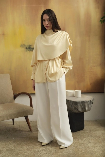 Pelerin Detaylı Butter Yellow Gömlek