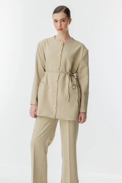 Peri Gold Düğme Detaylı Çağla Pantolon Takım