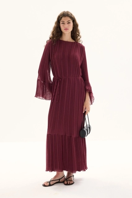 Pilise Detaylı Rahat Form Bordo Elbise