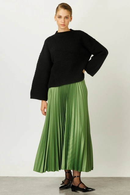 Pilisoley Saten Yeşil Etek