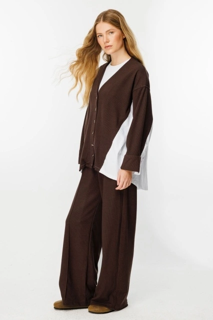 Poplin Triko Hırka Detaylı Kahve Pantolon Takım