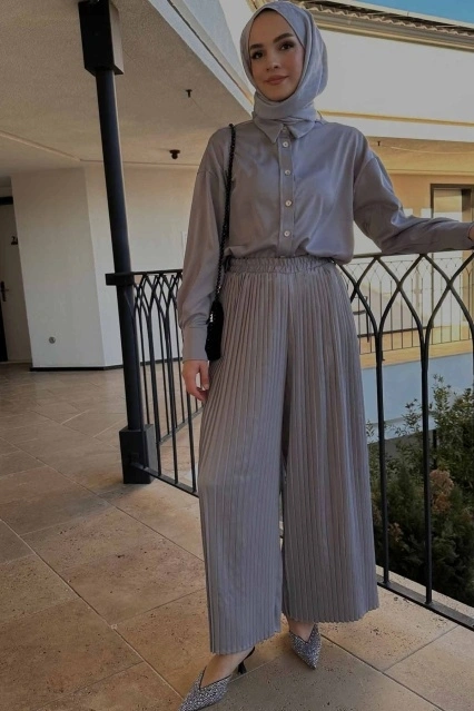 Ribanalı Pilisoley Gri Pantolon Ribanalı Pilisoley Gri Pantolon