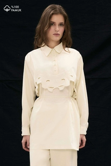 Rose Nakış Detaylı Poplin Krem Gömlek Rose Nakış Detaylı Poplin Krem Gömlek