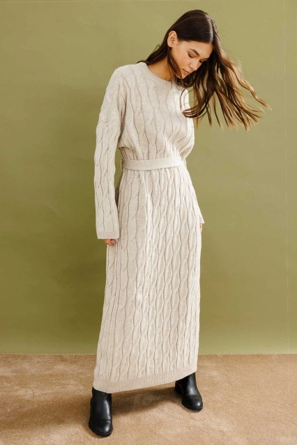 Saç Örgü Motifli Krem Triko Elbise