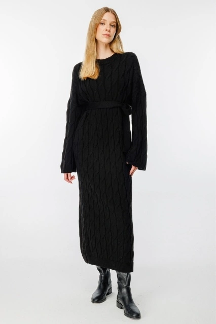 Saç Örgü Motifli Siyah Triko Elbise