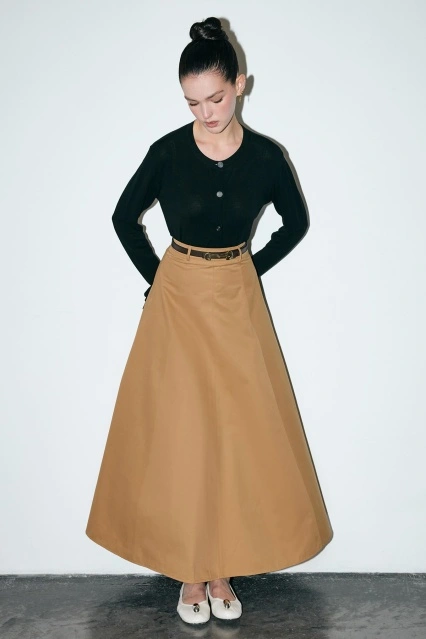 Dikiş Detaylı Camel Kloş Etek