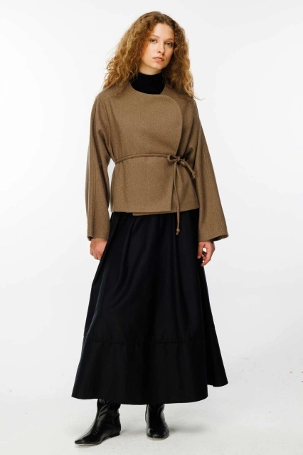 Şal Yaka Kısa Sütlü Kahve Kaşe Ceket