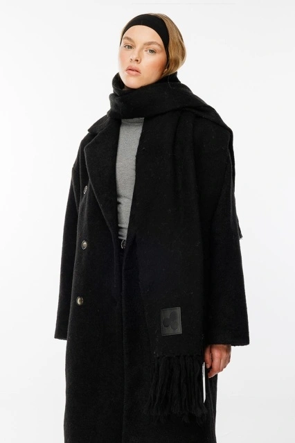 Şardonlu Siyah Atkı Şardonlu Siyah Atkı