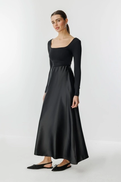 Saten Siyah Etek