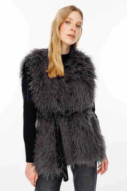 Selection Kabarık Tüylü Antrasit Yelek