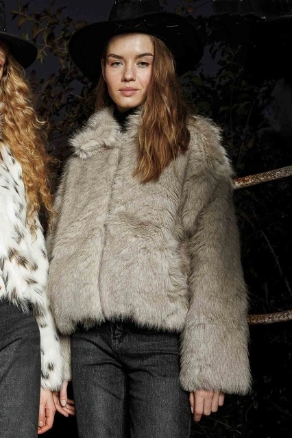 Suni Gri Kürk Ceket Suni Gri Kürk Ceket