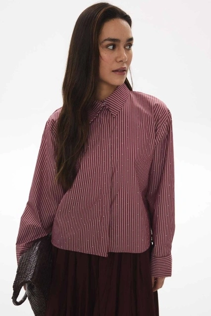 Taş İşlemeli Çizgili Bordo Gömlek Taş İşlemeli Çizgili Bordo Gömlek