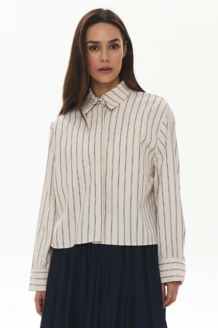 Taş İşlemeli Çizgili Krem Gömlek Taş İşlemeli Çizgili Krem Gömlek