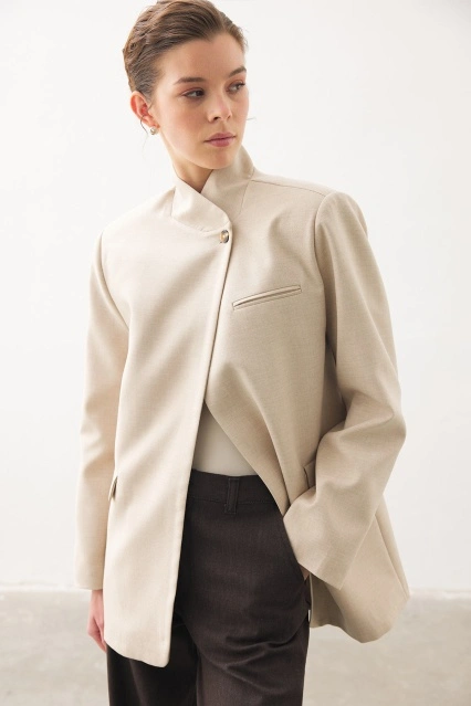 Tek Düğmeli Dik Yaka Blazer Bej Ceket